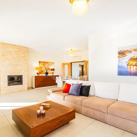 Вилла Golden Bay - Com Piscina Aquecivel E Jacuzzi -