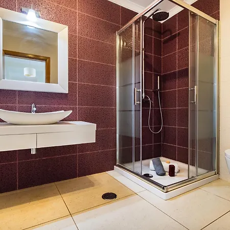 Golden Bay - Com Piscina Aquecivel E Jacuzzi - Карвоейру